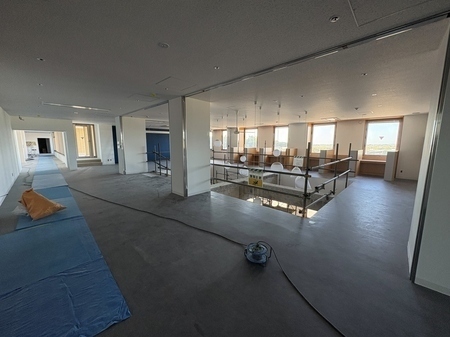 吹き抜け階段施工状況