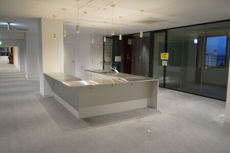 貸しオフィス前写真